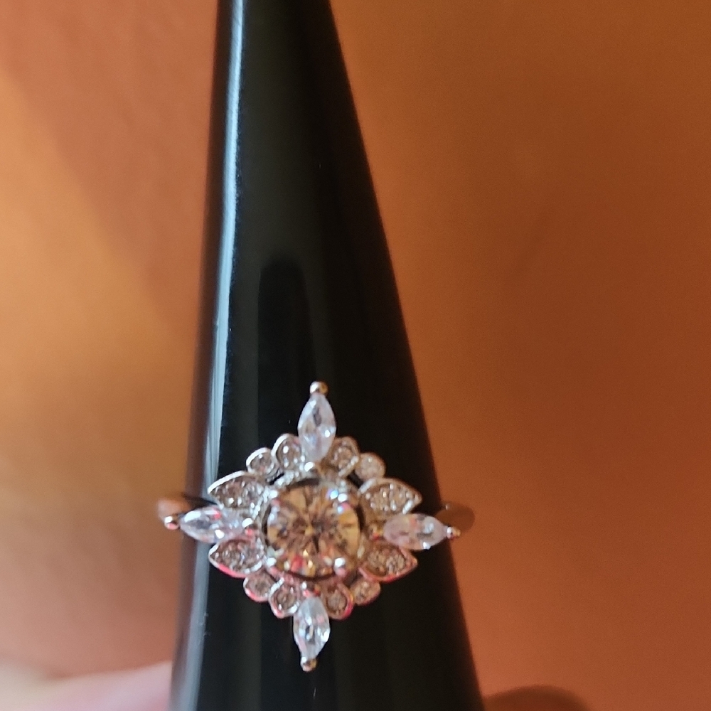 Elegant .925 Sterling Silver Floral Ring Center Champagne Stone